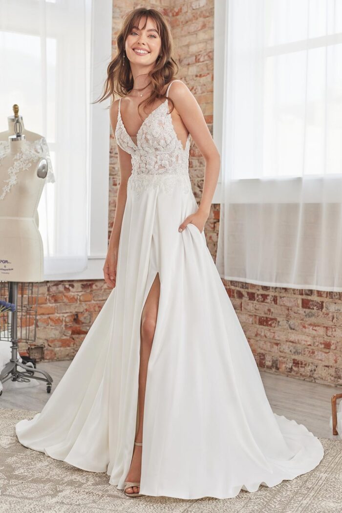 Rebecca Ingram Tilda Wedding Dress 22RW532A01 Alt050 IV