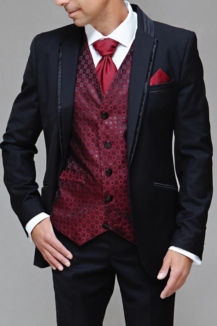 Black suit with trim on collar BTM 508 1